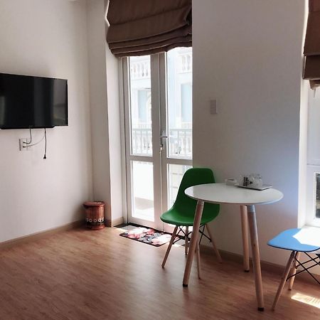 Crown Apartment Хошимин Екстериор снимка