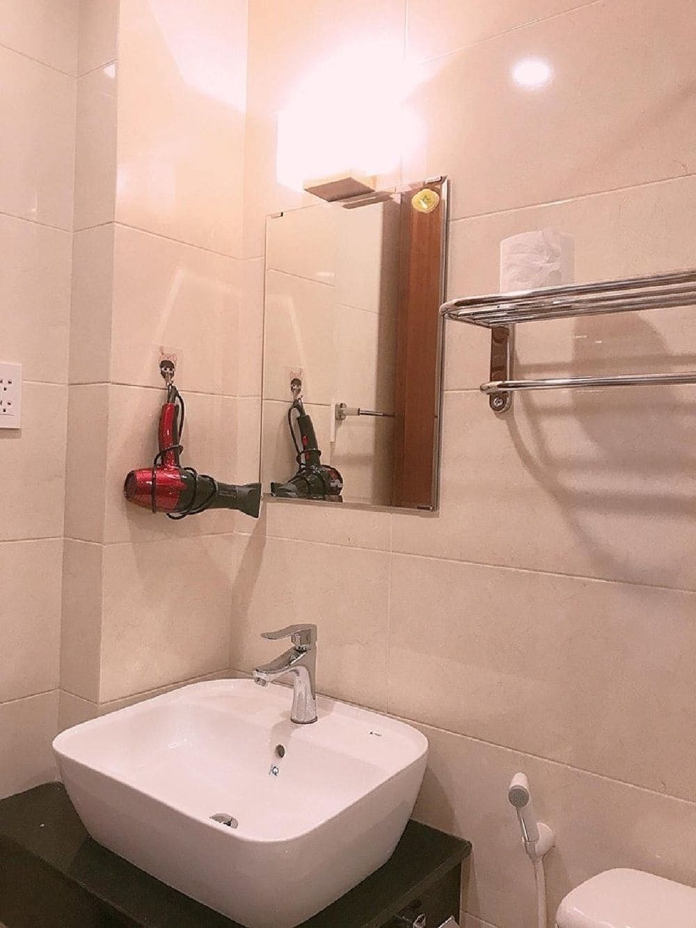 Crown Apartment Хошимин Екстериор снимка